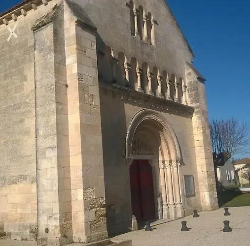 Relais De Saintonge Hotel